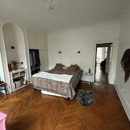 Apartment 75m2 Belleville-19e Paris