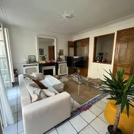 75m2 Belleville-19e Apartment Paris